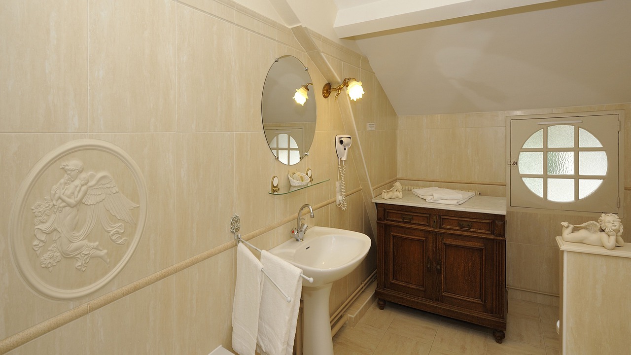 Photo of Bathroom in Beaumont-en-Veron