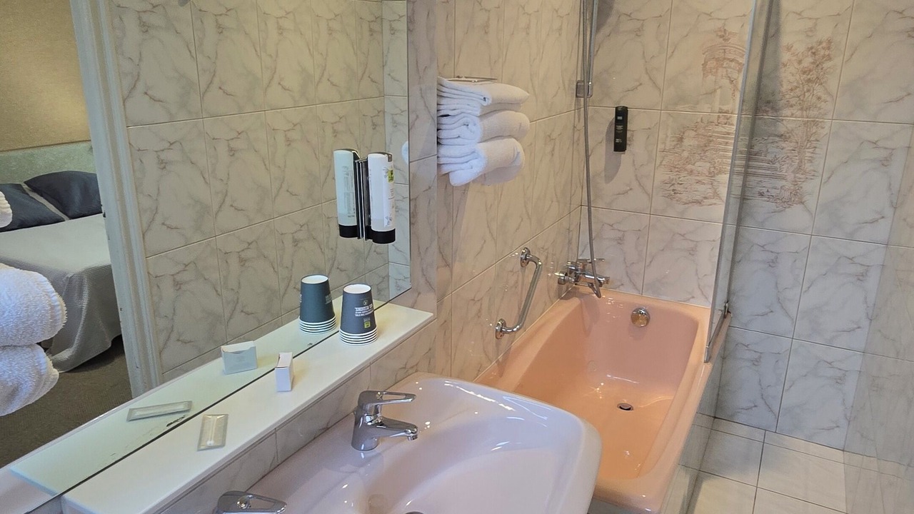 Photo of Bathroom in Montigny-le-Roi