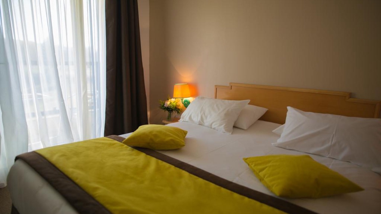 Photo of Bedroom in Luzarches