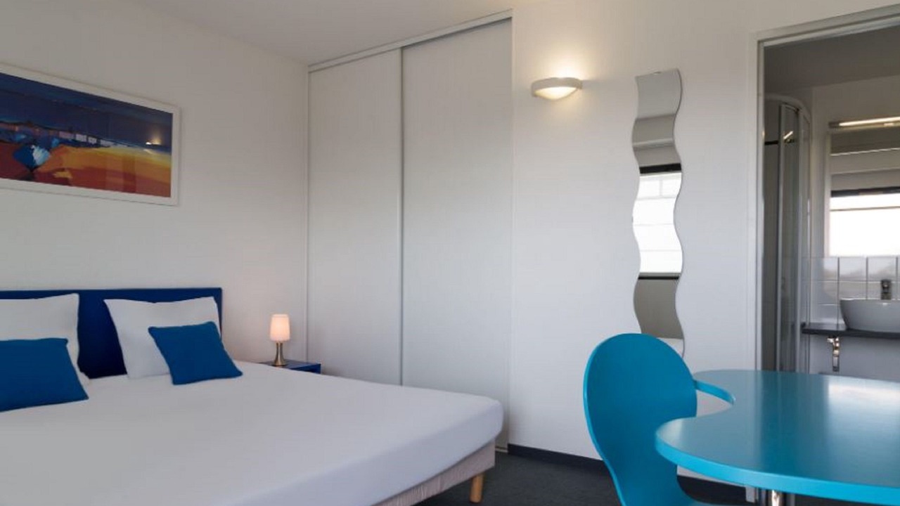 Photo of Bedroom in Saint-Nazaire
