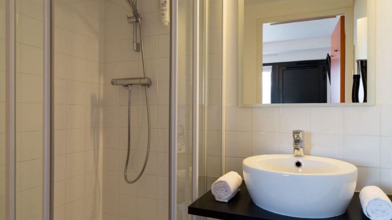 Photo of Bathroom in Saint-Nazaire