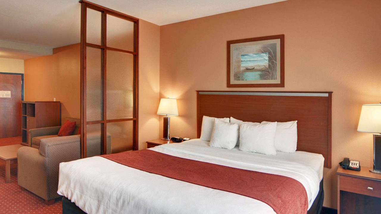 Photo of Bedroom in Mabank