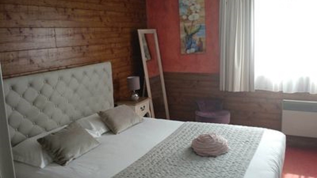 Photo of Bedroom in Embrun