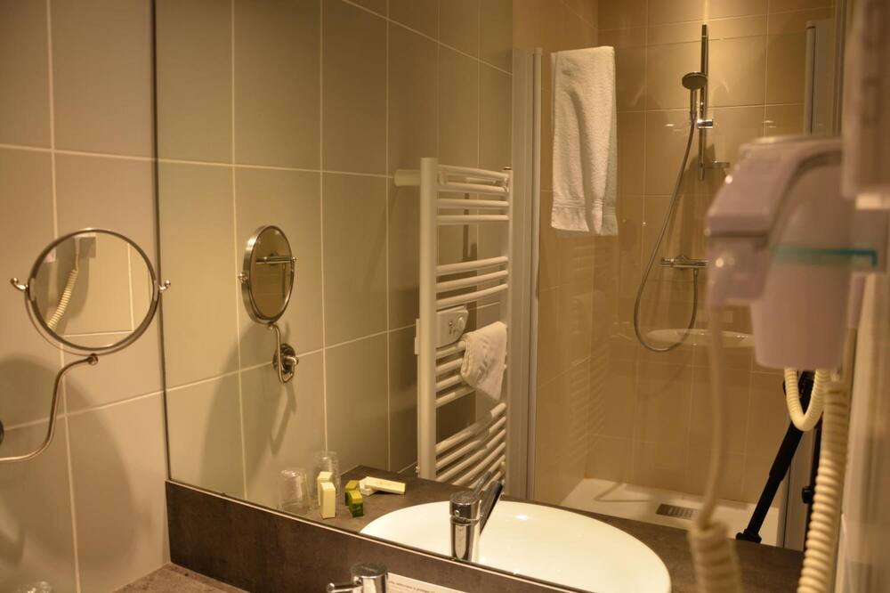 Photo of Bathroom in Sainte-Colombe