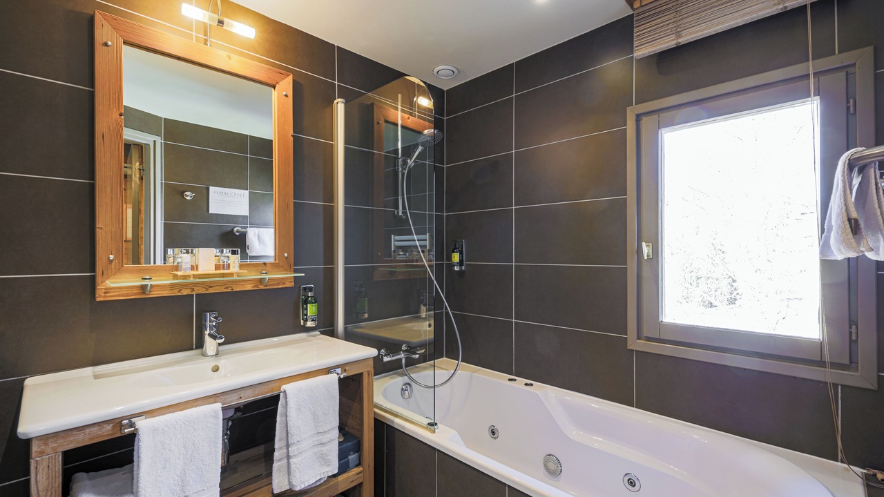Photo of Bathroom in Correncon-en-Vercors