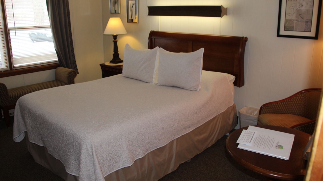 Photo of Bedroom in Town of Scriba