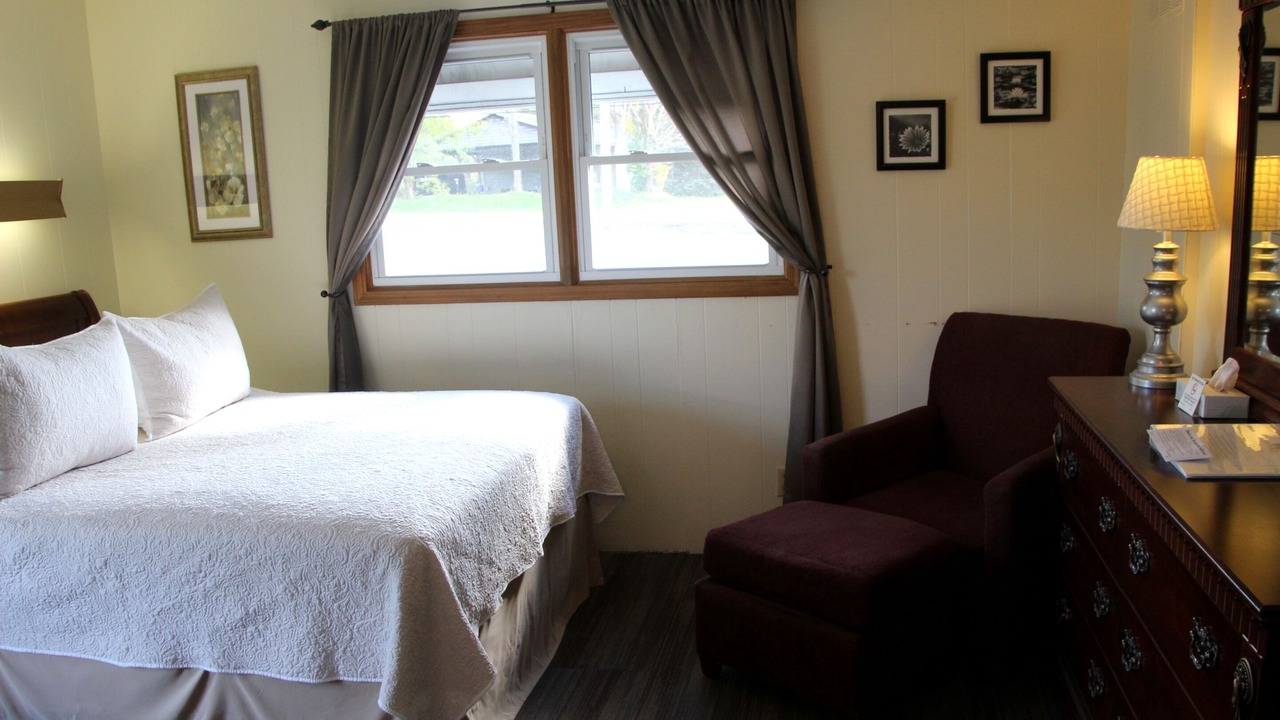 Photo of Bedroom in Town of Scriba