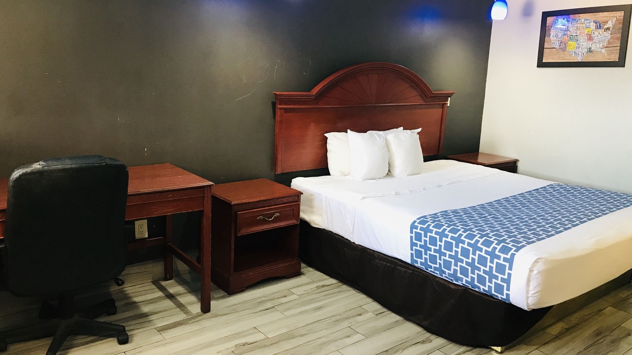 Photo of Bedroom in Astrodome
