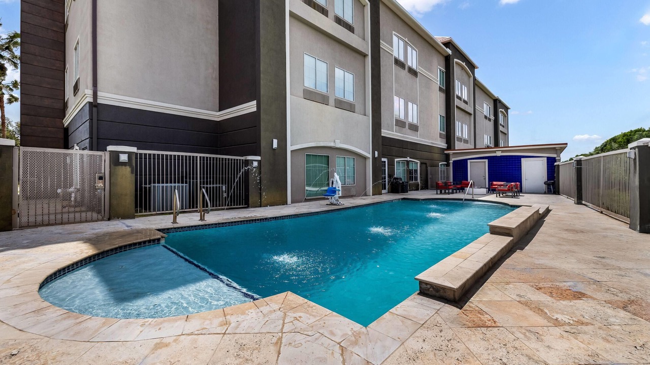 Photo of Outdoor in Alvin
