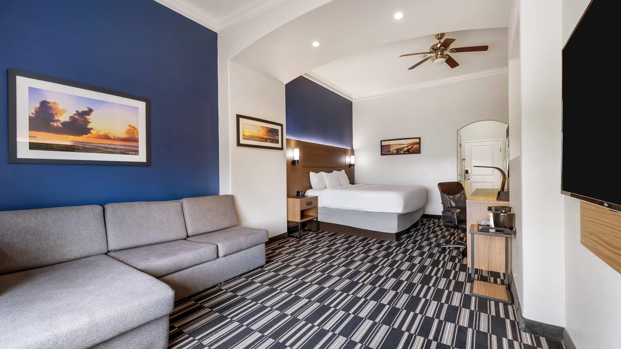 Photo of Bedroom in Alvin