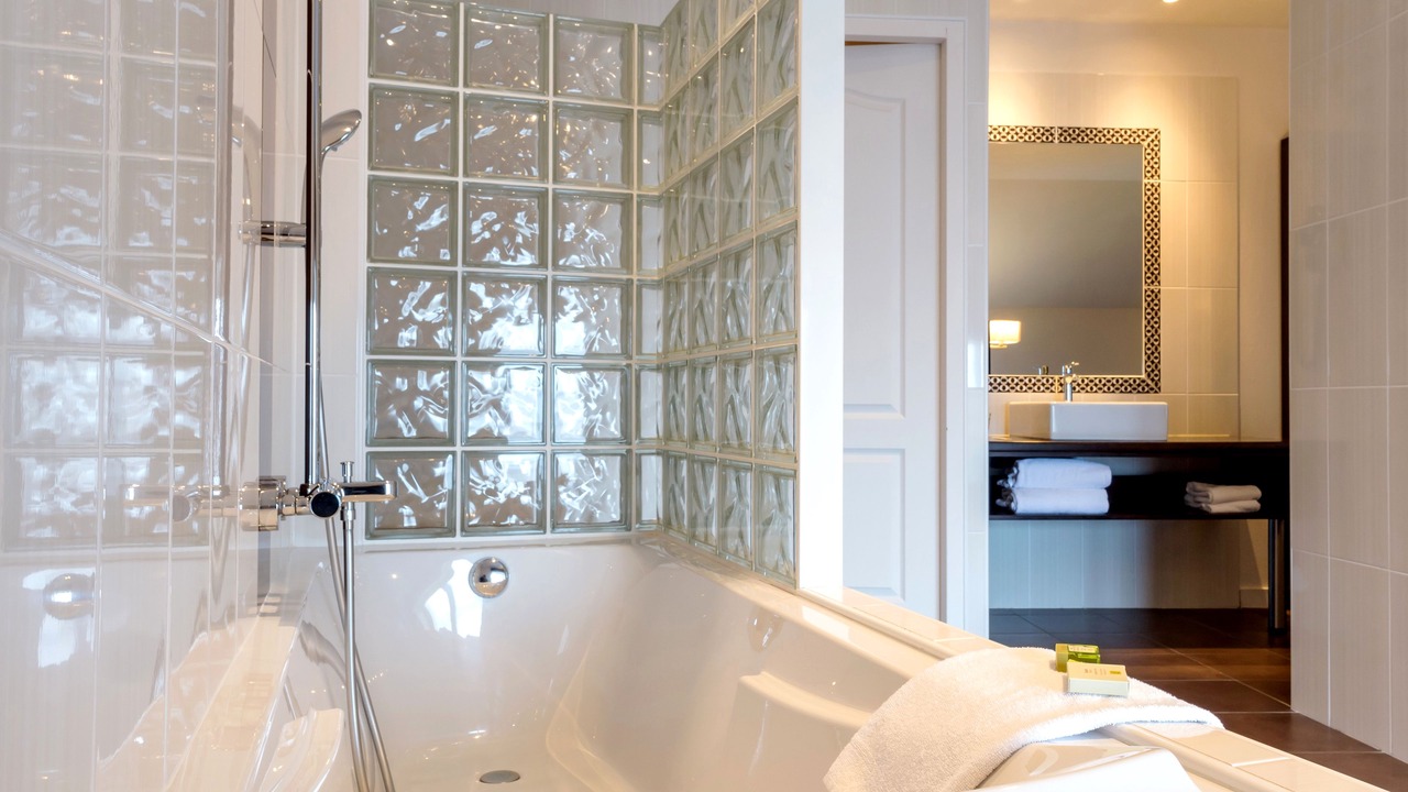 Photo of Bathroom in Julienas