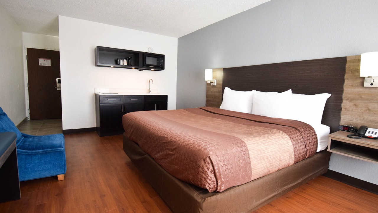 Photo of Bedroom in Sulphur Springs