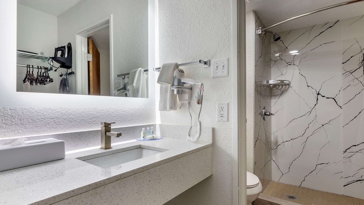 Photo of Bathroom in Sulphur Springs
