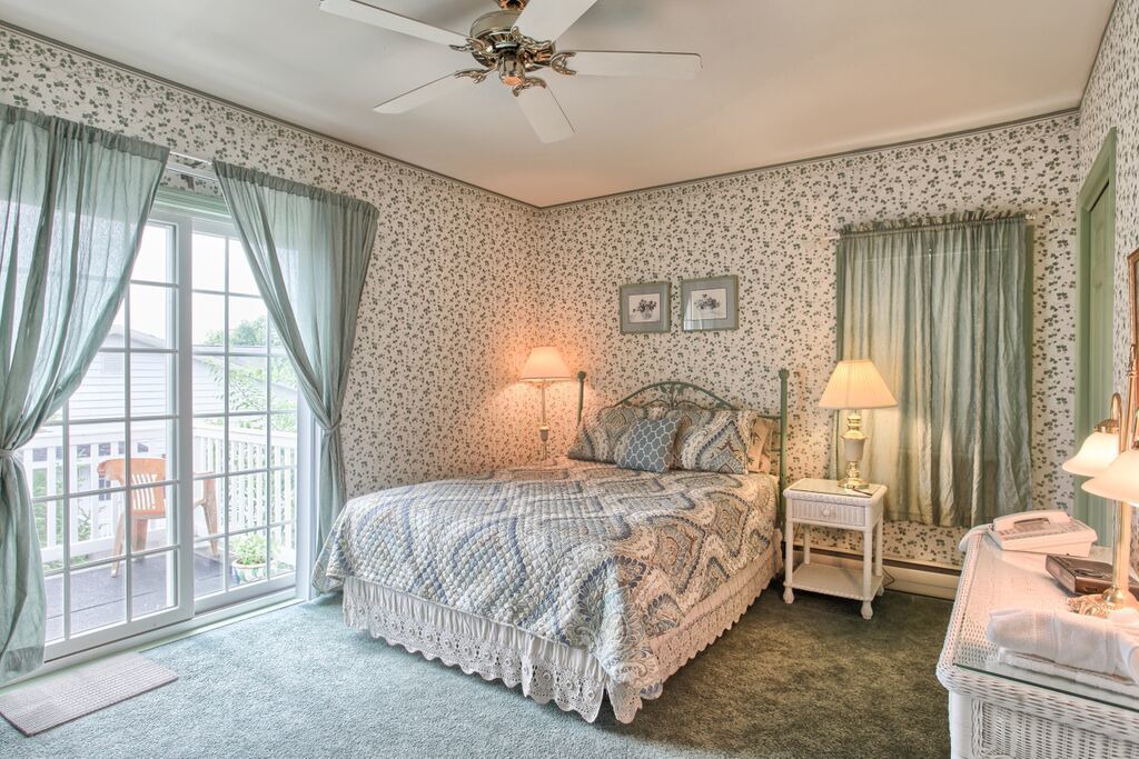 Photo of Others in Elizabethtown