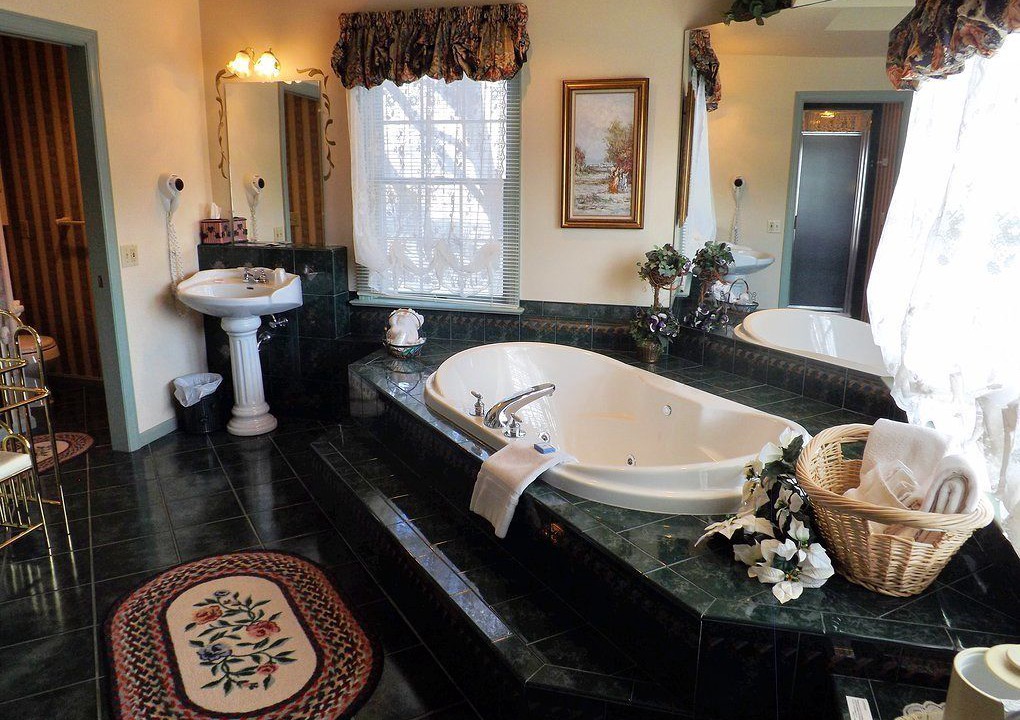 Photo of Others in Elizabethtown