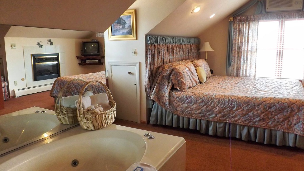 Photo of Others in Elizabethtown