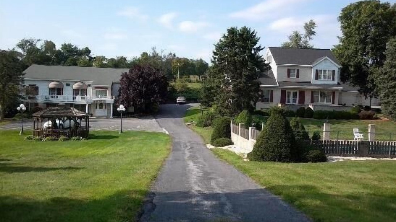 Photo of Outdoor in Elizabethtown