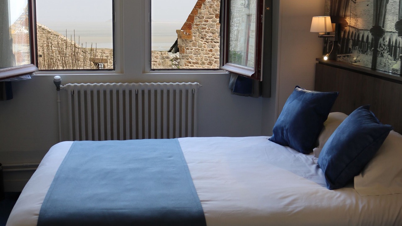Photo of Bedroom in Le Mont-Saint-Michel