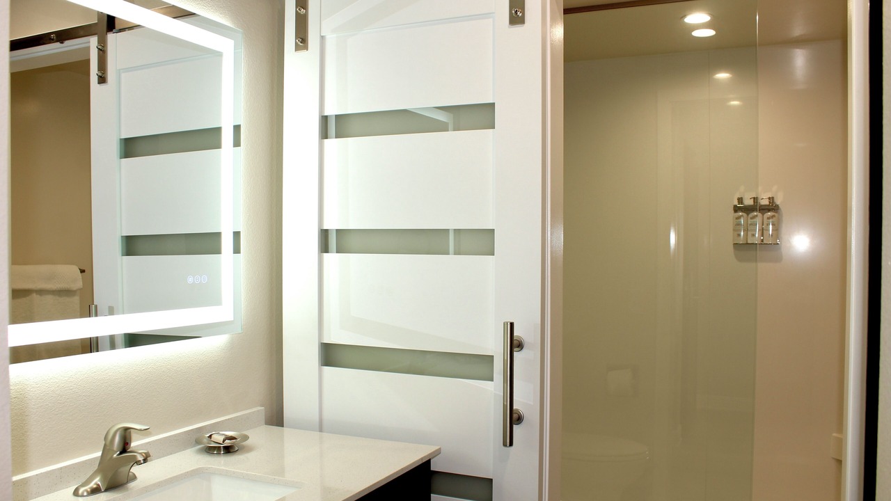 Photo of Bathroom in Lake Elsinore