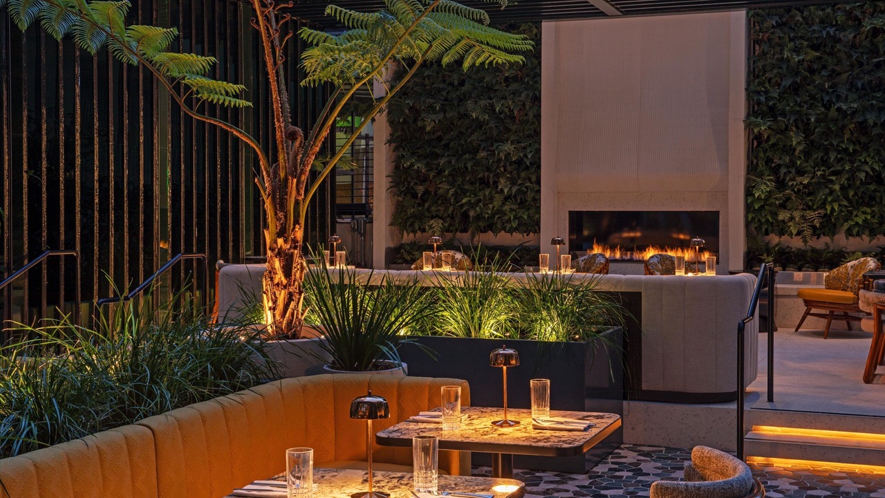 Photo of Outdoor in Hollywood