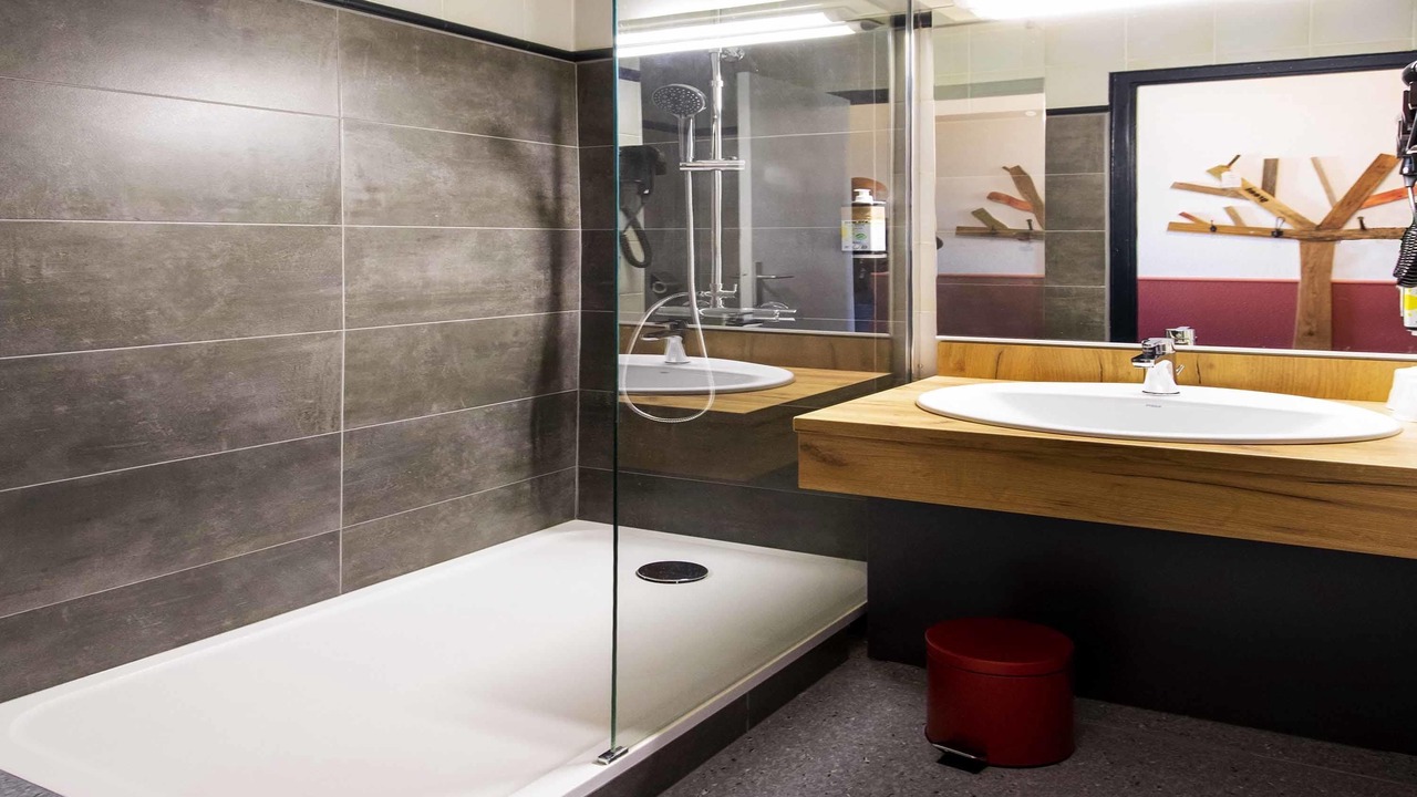 Photo of Bedroom in Saix