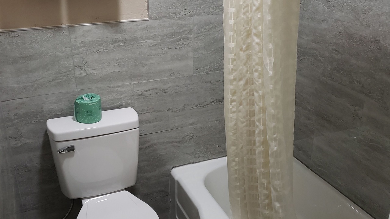 Photo of Bathroom in Crump