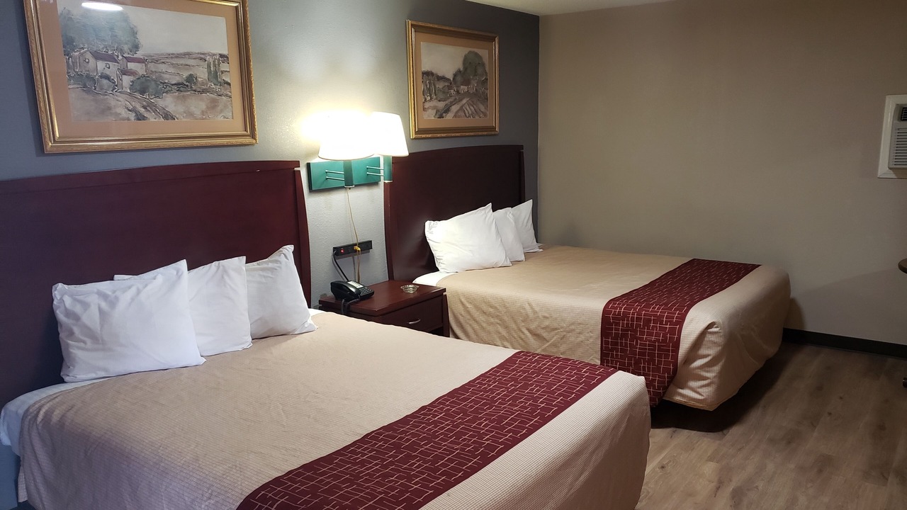Photo of Bedroom in Crump