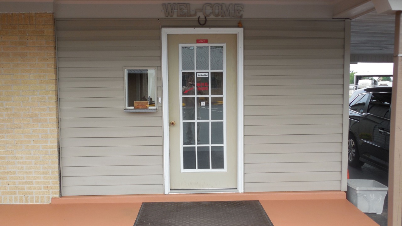 Photo of Outdoor in Crump