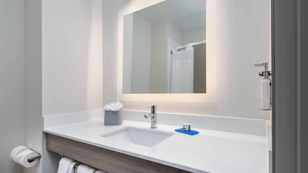 Photo of Bedroom in Oak Cliff
