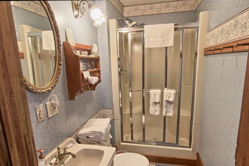 Photo of Bathroom in Bellaire