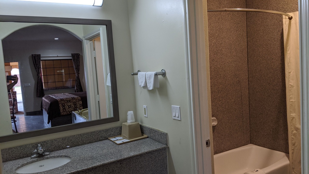 Photo of Bathroom in Galena Park