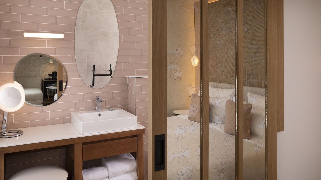 Photo of Bathroom in 8th Arrondissement
