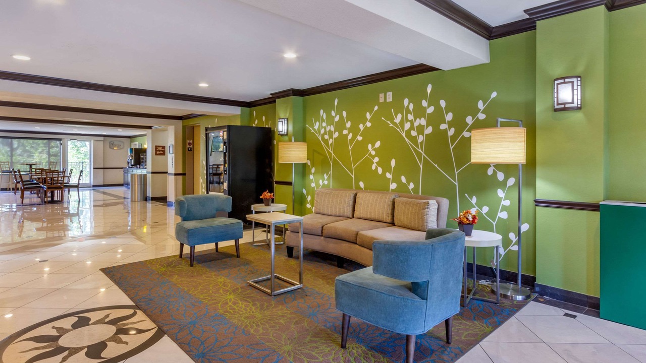 Photo of Livingroom in Jacksonville