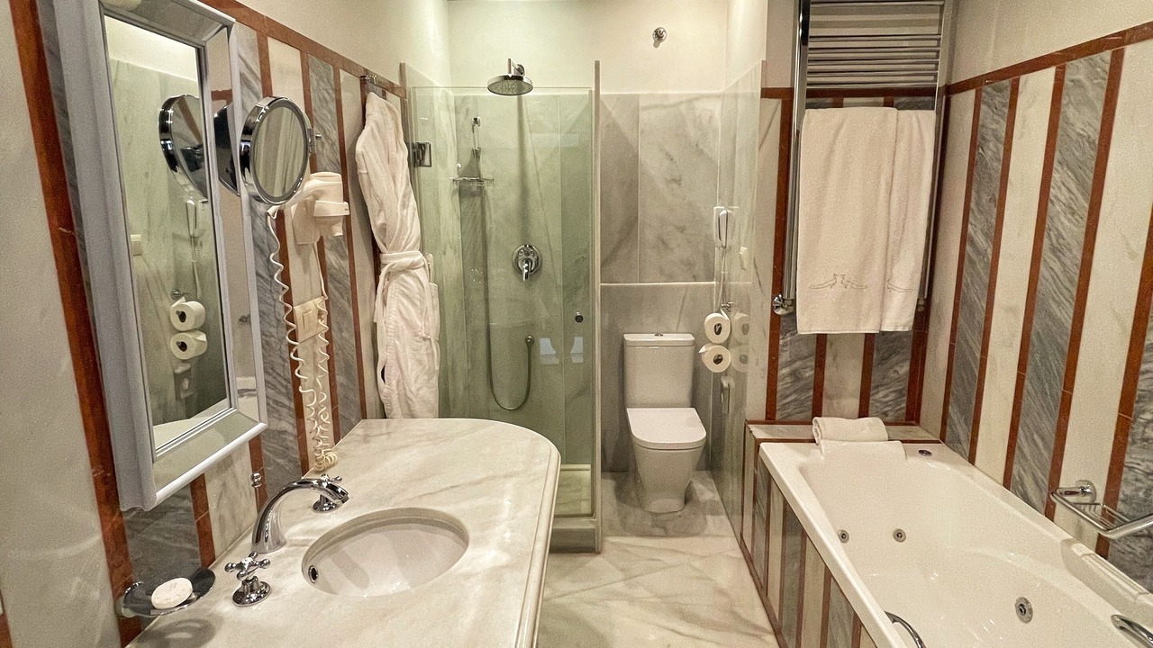 Photo of Bathroom in Jewish Quarter