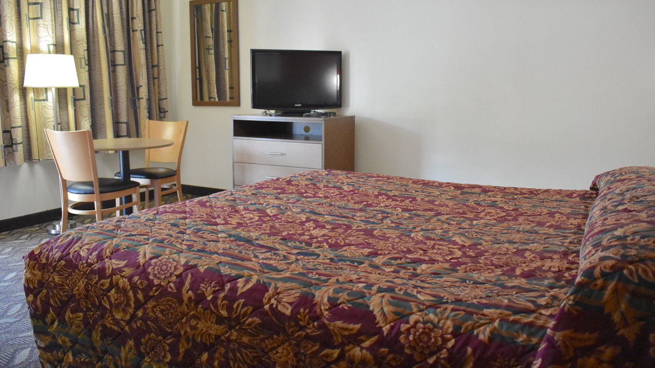 Photo of Bedroom in Pleasant Hills