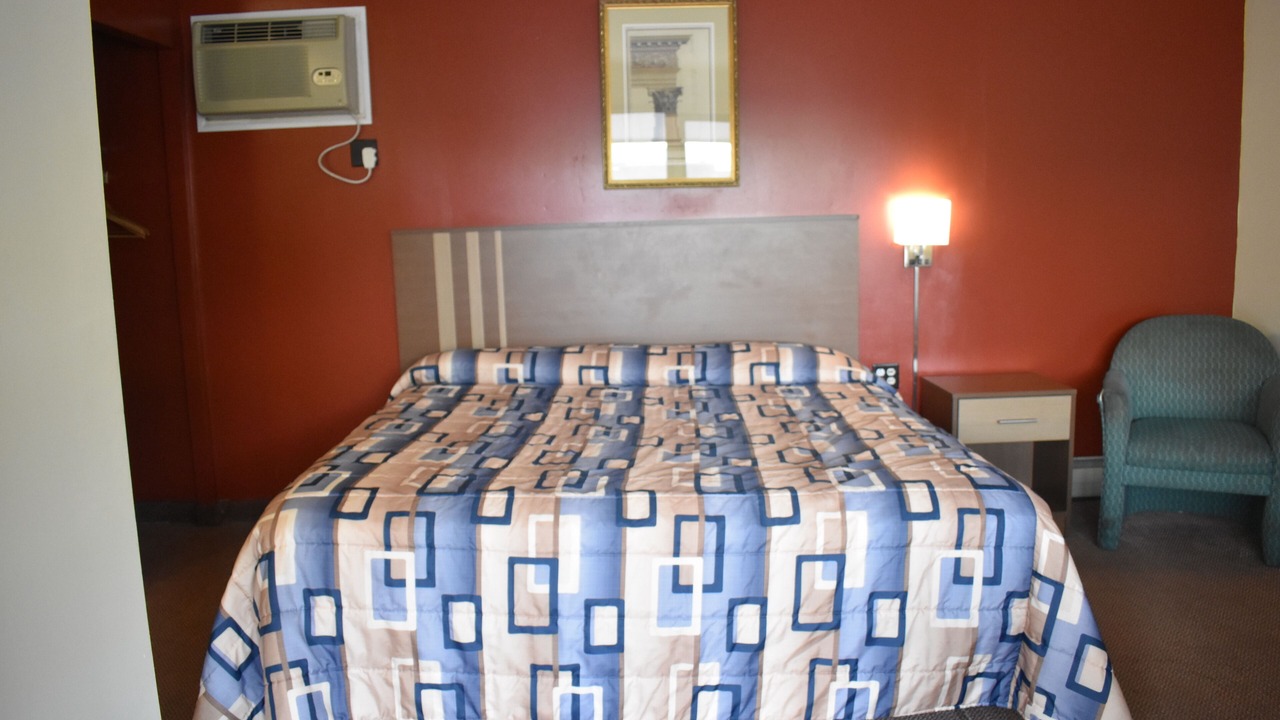 Photo of Bedroom in Pleasant Hills