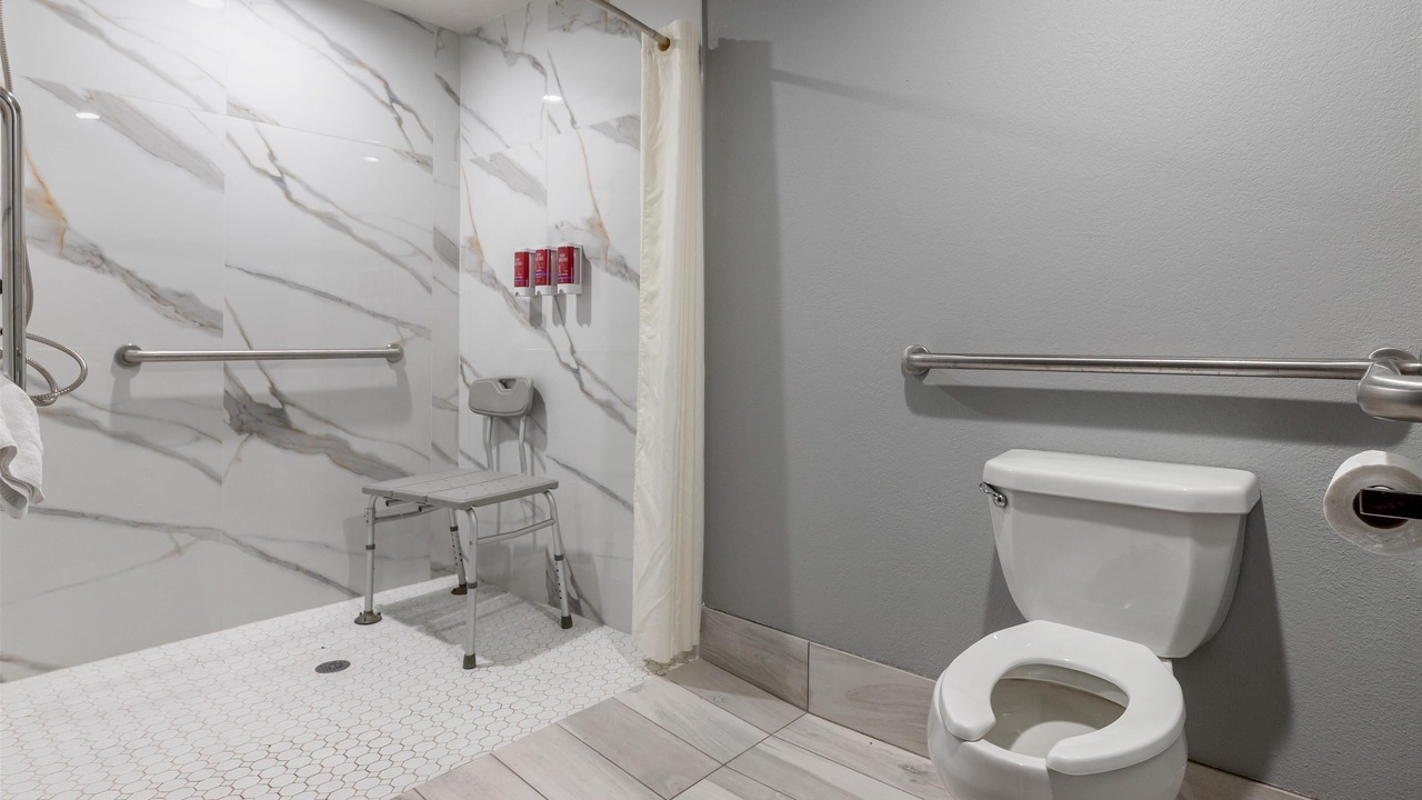 Photo of Bathroom in McAlester