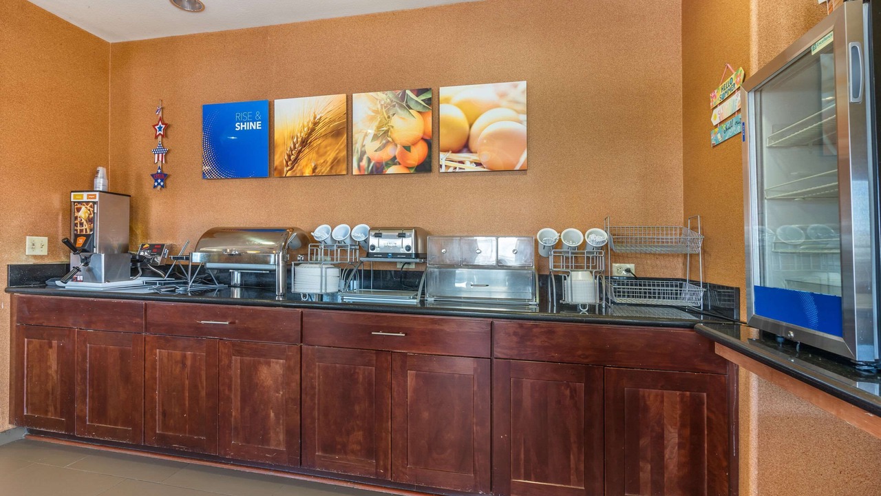 Photo of Others in Gallup