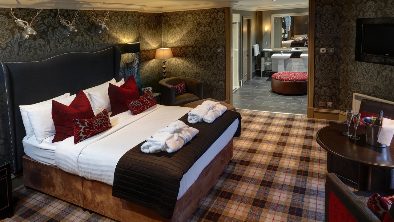 Photo of Others in Eaglesham