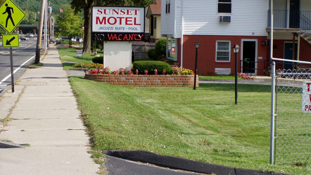 Photo of Outdoor in Lee