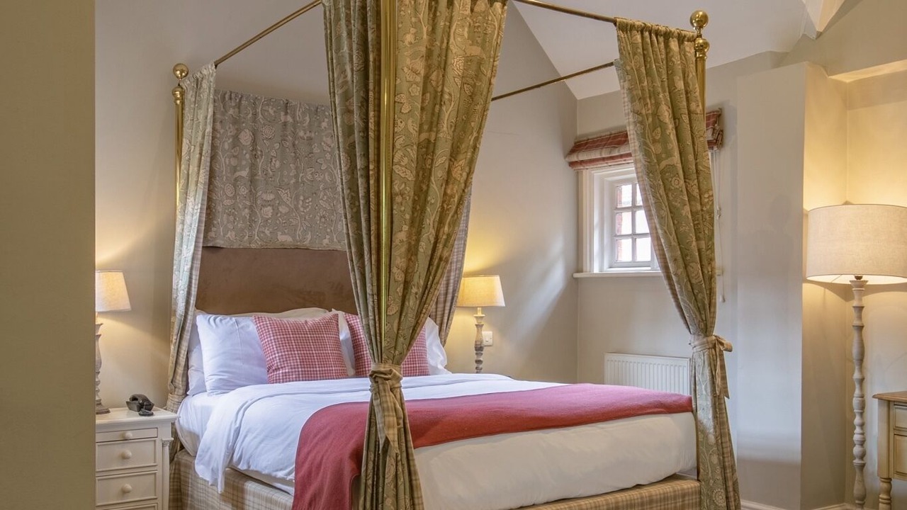 Photo of Others in Waddesdon