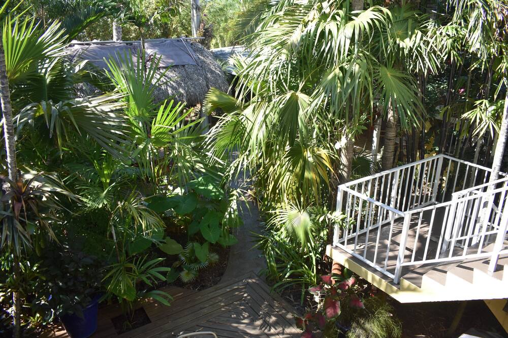 Photo of Patio Balcony in Lake Worth Corridor
