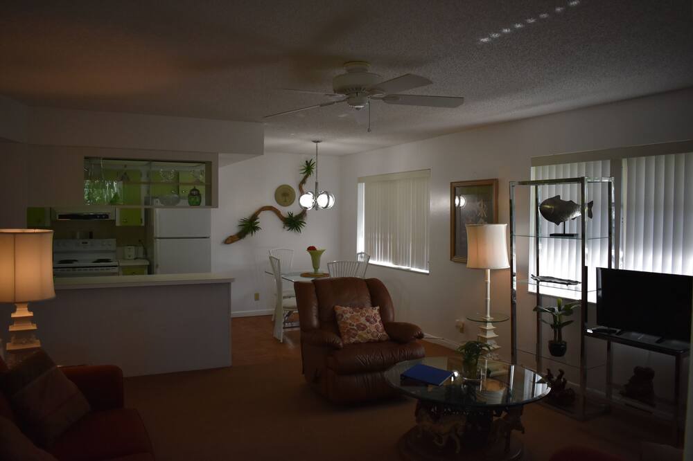 Photo of Others in Lake Worth Corridor