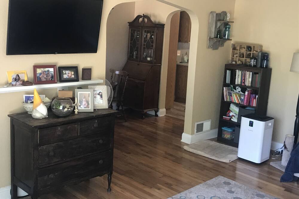 Photo of Bedroom in Keizer