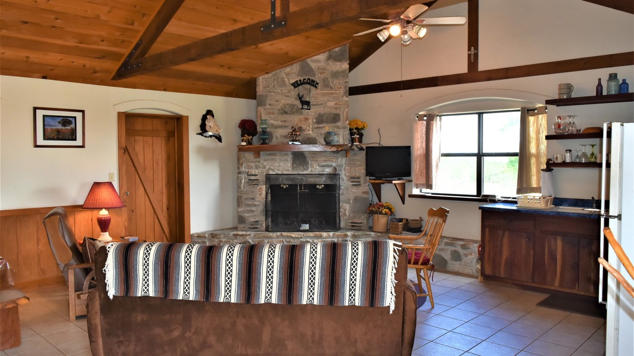 Photo of Livingroom in Harper