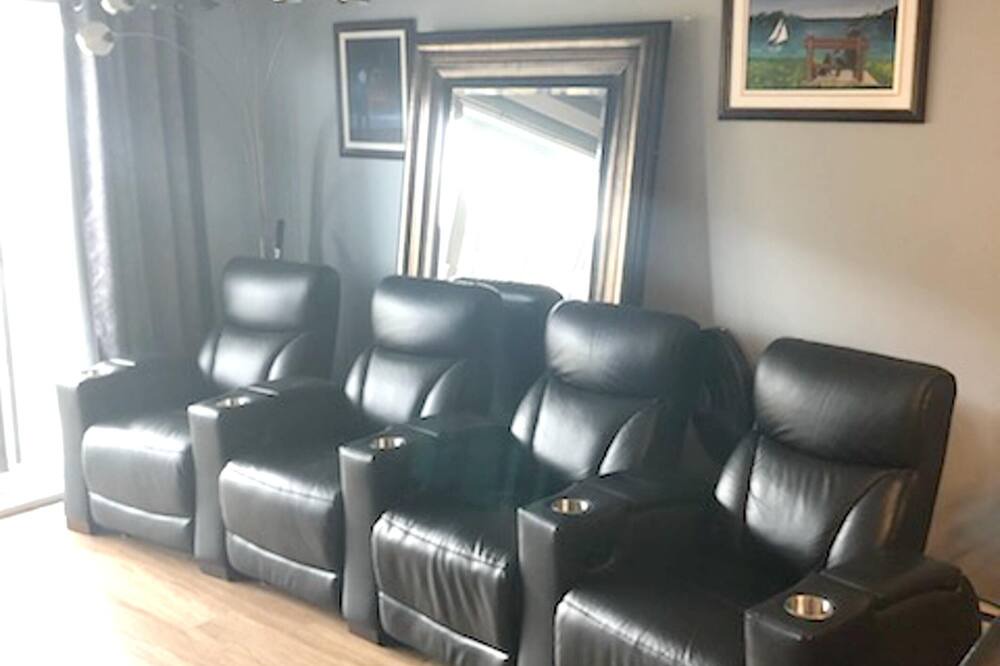 Photo of Livingroom in Brossard