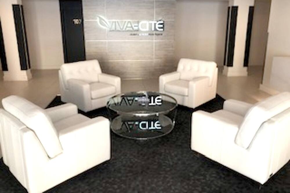 Photo of Livingroom in Brossard