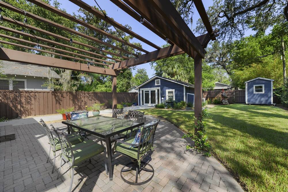 Photo of Outdoor in Avondale