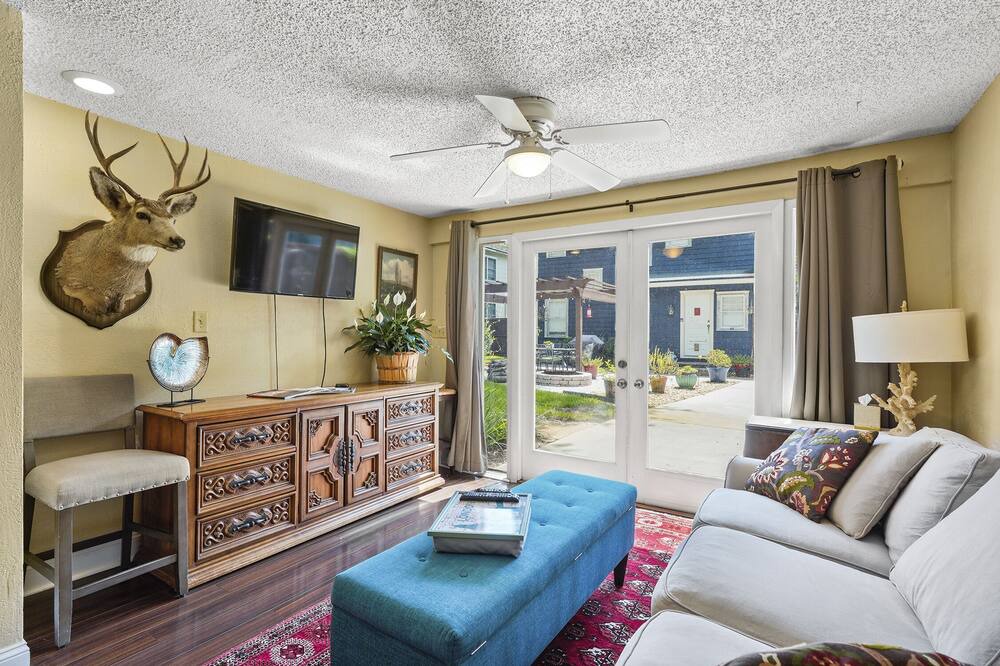 Photo of Livingroom in Avondale