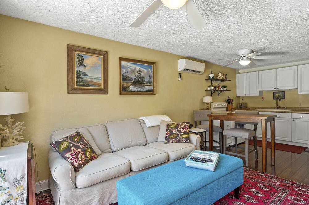 Photo of Livingroom in Avondale